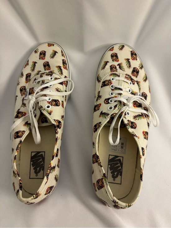 Vans Other - Vans Pineapple Skull Sneakers 12